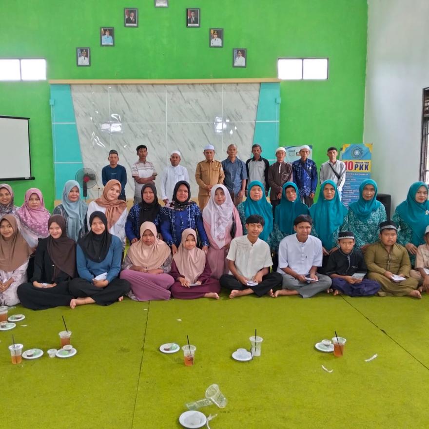 15 Anak Yatim Dapatkan Santunan dari Pemdes Gunung Ulin